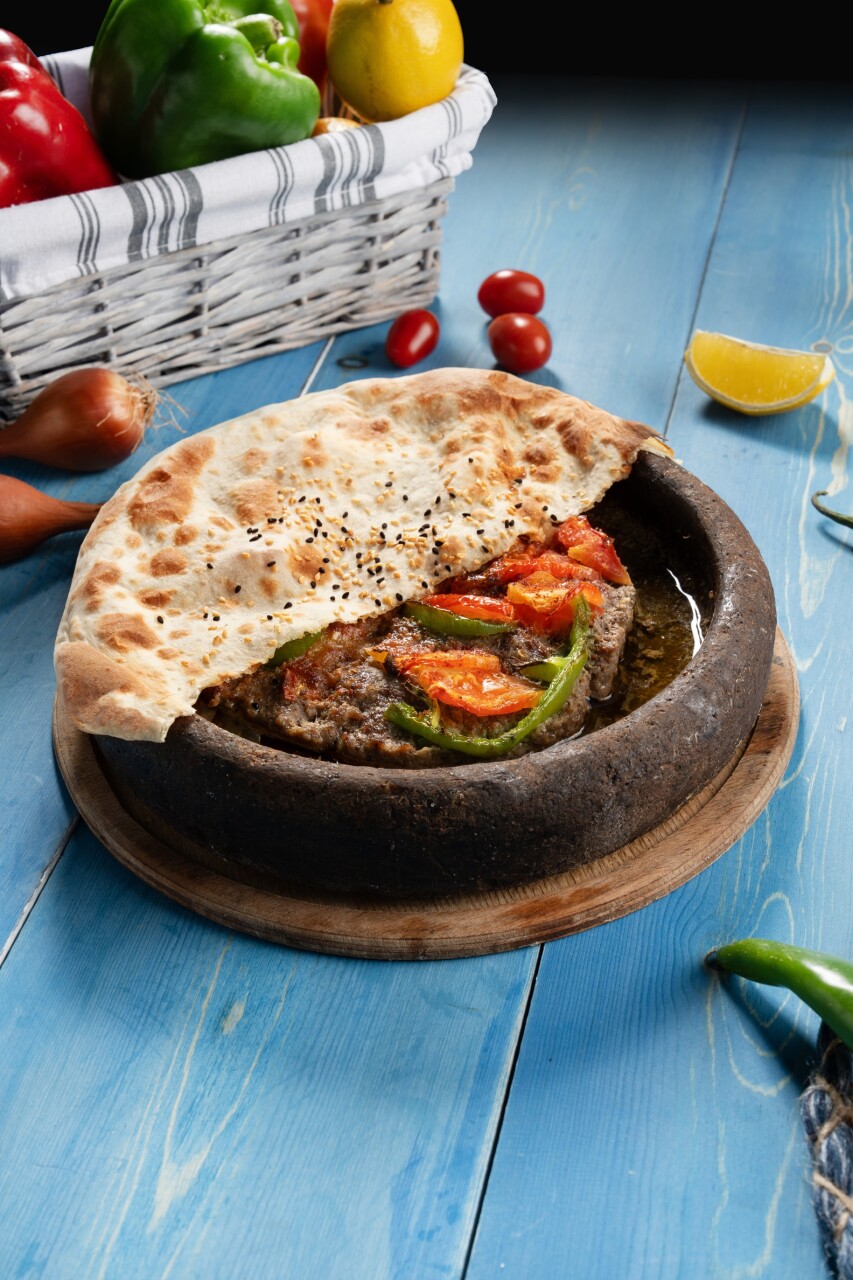 كيلو لحمة بالصحن بالبندورة